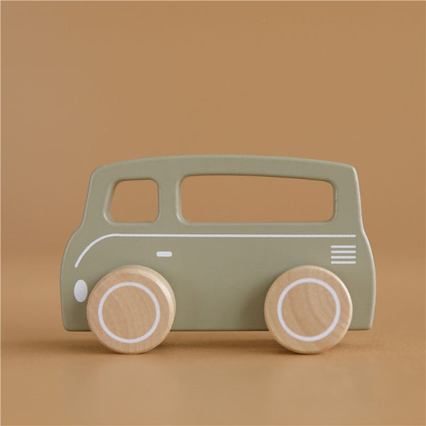 Camioneta de madera color oliva - Amapuches
