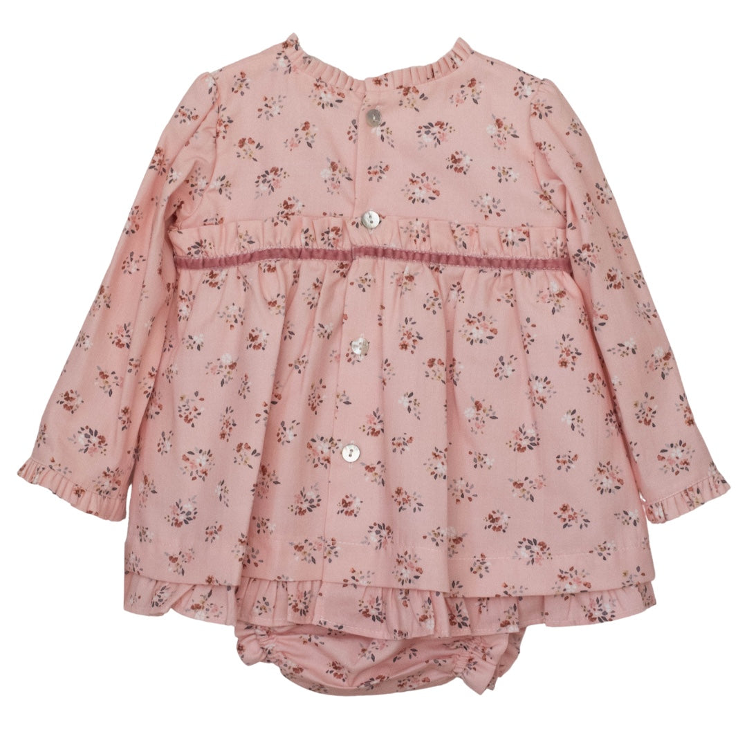 Conjunto con cubrepañal rosa Editar texto alternativo