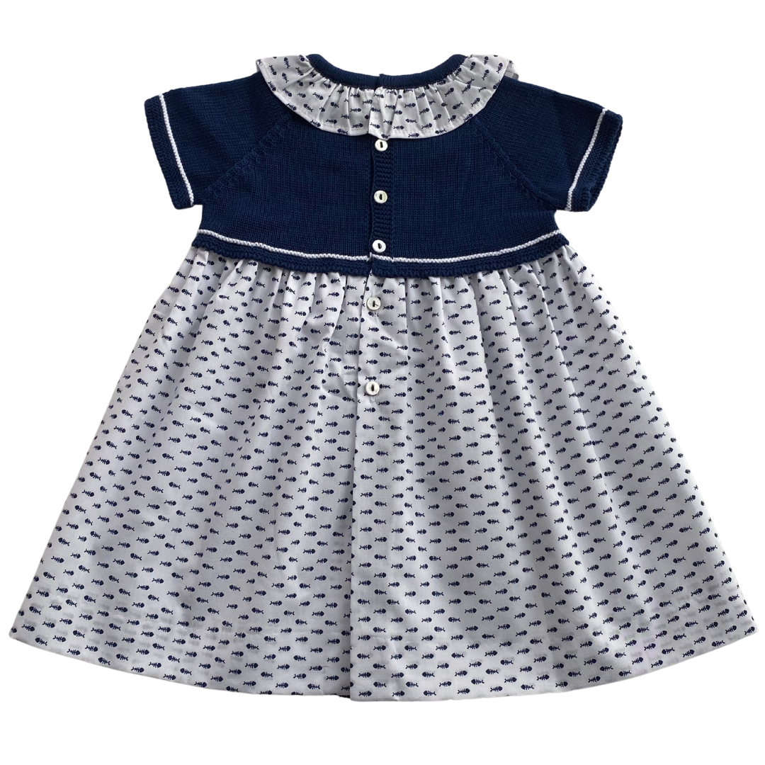 Vestido tejido con tela de peces
